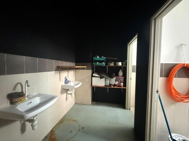 Shop for Rent in Bandar Seri Alam (Masai) - Nick Low - Interior - PropertyGuru.com.my