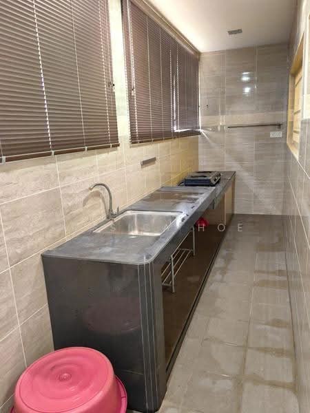 Rumah Teres 2-Tingkat untuk Disewa di Taman Bukit Subang (Shah Alam) - Jessica Hoe - Kitchen - PropertyGuru.com.my