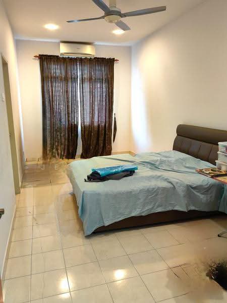 Rumah Teres 2-Tingkat untuk Disewa di Taman Bukit Subang (Shah Alam) - Jessica Hoe - Bedroom - PropertyGuru.com.my