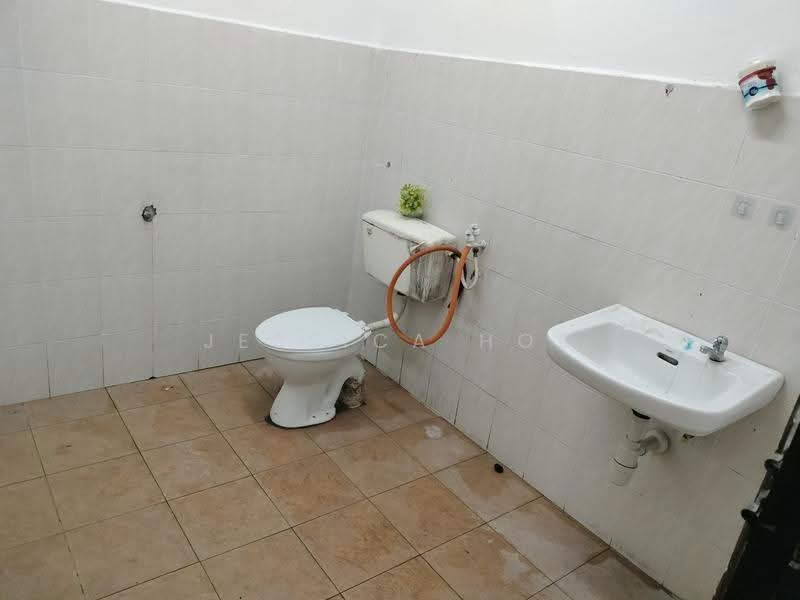 2-storey Terraced House for Rent in Puchong (Selangor) - Jessica Hoe - Bathroom - PropertyGuru.com.my
