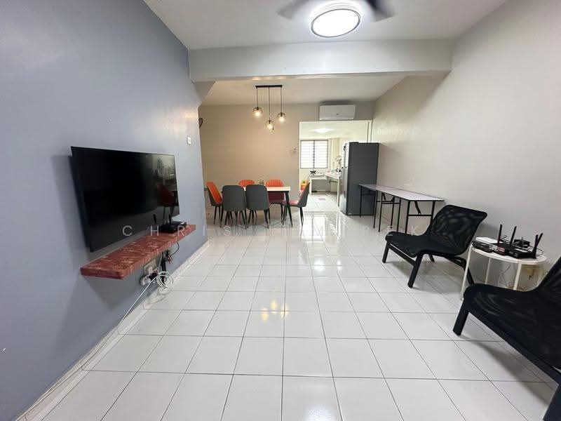 Rumah Teres 2-Tingkat untuk Dijual di Kajang (Selangor) - Chris Lim Pek Yean - Living Room - PropertyGuru.com.my