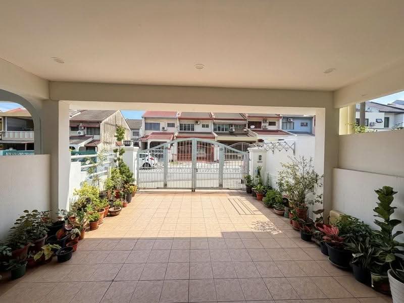 Rumah Teres untuk Dijual di SS 23, Taman Sea (Petaling Jaya) - Mohd Aizat Saiful Bahri - Exterior - PropertyGuru.com.my