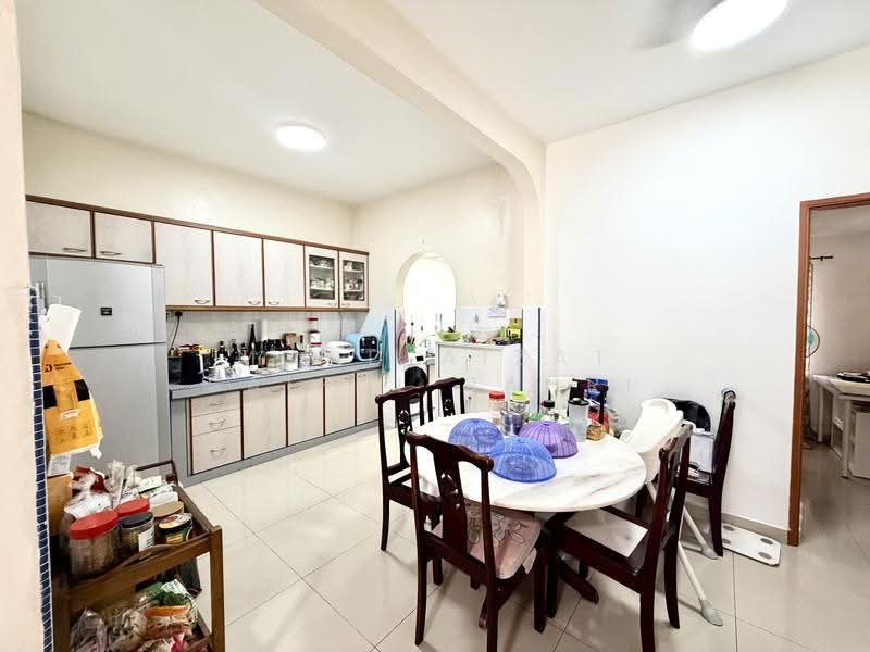 Rumah Teres untuk Dijual di SS 23, Taman Sea (Petaling Jaya) - Mohd Aizat Saiful Bahri - Kitchen - PropertyGuru.com.my