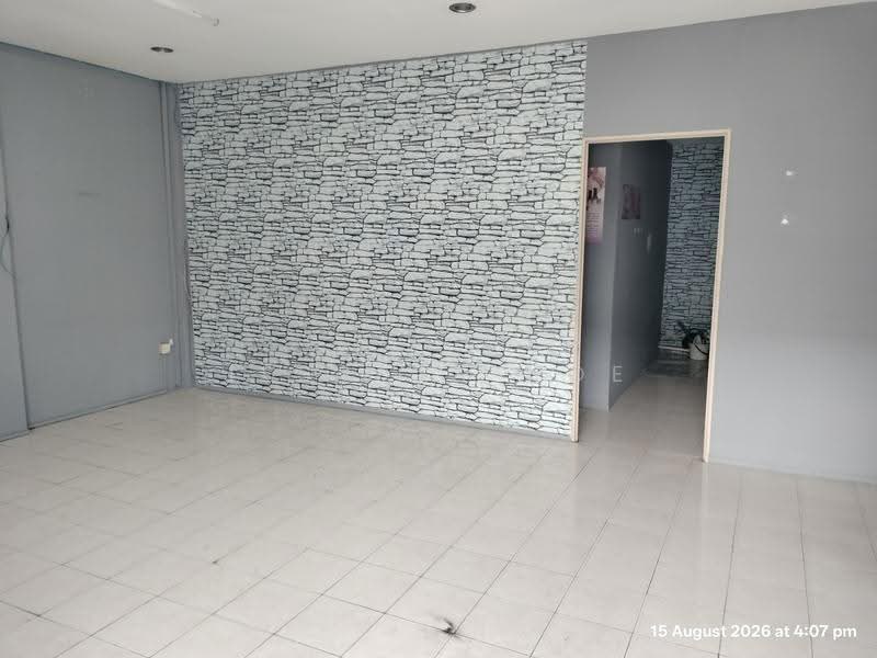 Kedai untuk Disewa di Bandar Putra Permai (Seri Kembangan) - Jessica Hoe - Interior - PropertyGuru.com.my