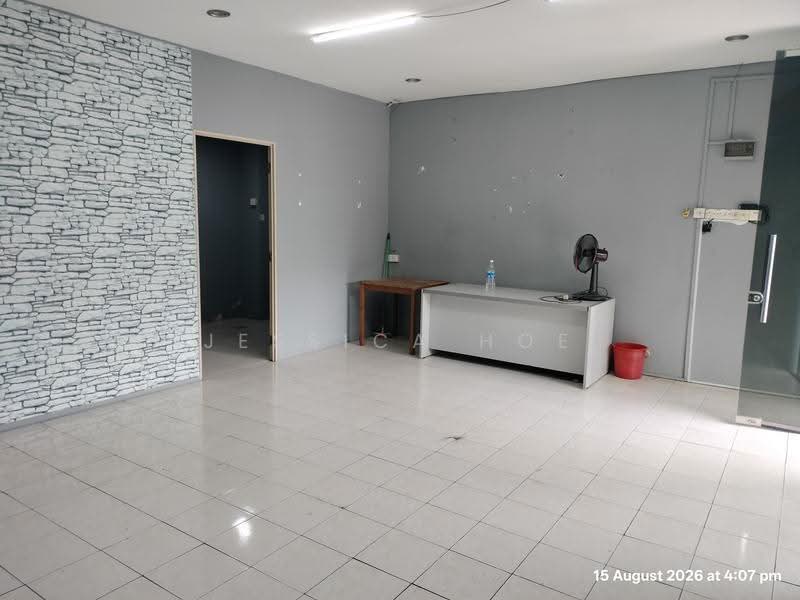 Kedai untuk Disewa di Bandar Putra Permai (Seri Kembangan) - Jessica Hoe - Interior - PropertyGuru.com.my