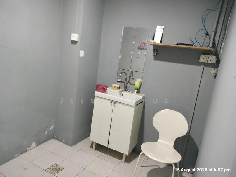 Kedai untuk Disewa di Bandar Putra Permai (Seri Kembangan) - Jessica Hoe - PropertyGuru.com.my