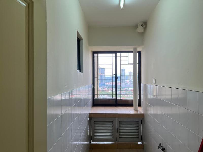 Kondominium untuk Disewa di Casa Tropicana - Penny Ng - Corridor - PropertyGuru.com.my