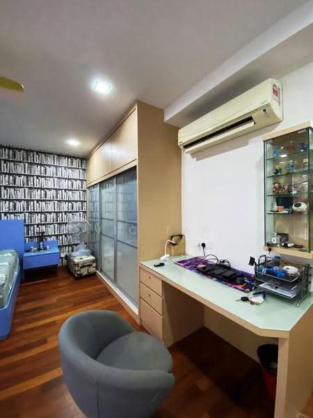 Bungalow House for Sale in Taman Taynton View (Cheras) - Vic Tan - Bedroom - PropertyGuru.com.my