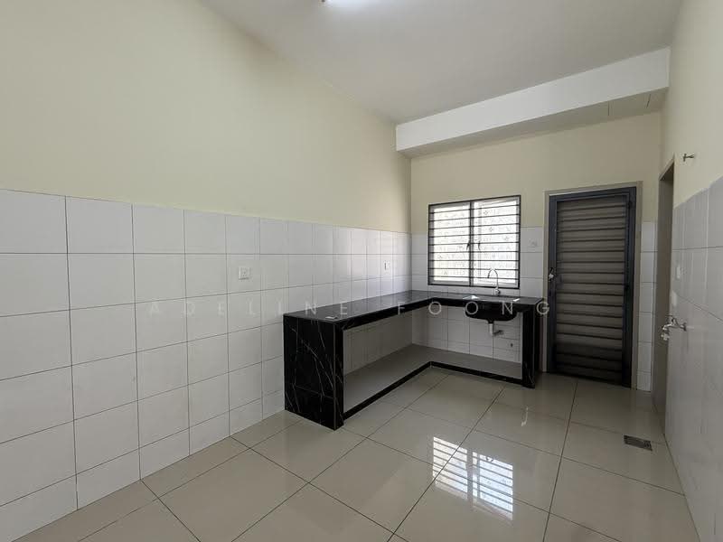 Rumah Teres 2-Tingkat untuk Disewa di Bandar Rimbayu (Telok Panglima Garang) - Adeline Foong - Kitchen - PropertyGuru.com.my