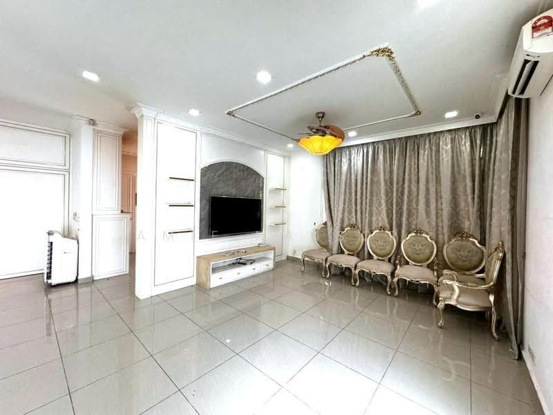 Semi-Detached House for Rent in Cyberjaya (Selangor) - Amie Mansor - Living Room - PropertyGuru.com.my
