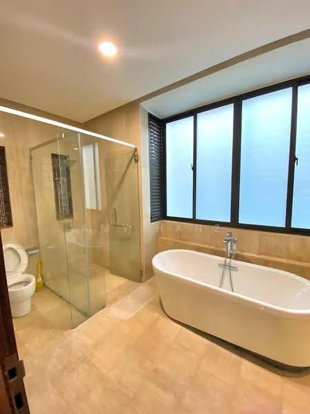 Bungalow House untuk Dijual di Presint 16 (Putrajaya) - AMY HANZ - Bathroom - PropertyGuru.com.my
