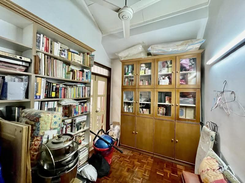 Bungalow House for Sale in Bandar Kinrara (Selangor) - Jamie Yong - Study - PropertyGuru.com.my