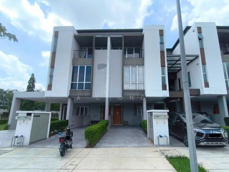 Townhouse for Sale in Kajang (Selangor) - A Chong - Exterior - PropertyGuru.com.my