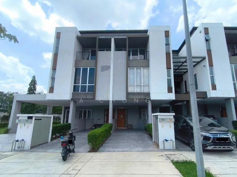 Townhouse for Sale in Kajang (Selangor) - A Chong - Exterior - PropertyGuru.com.my