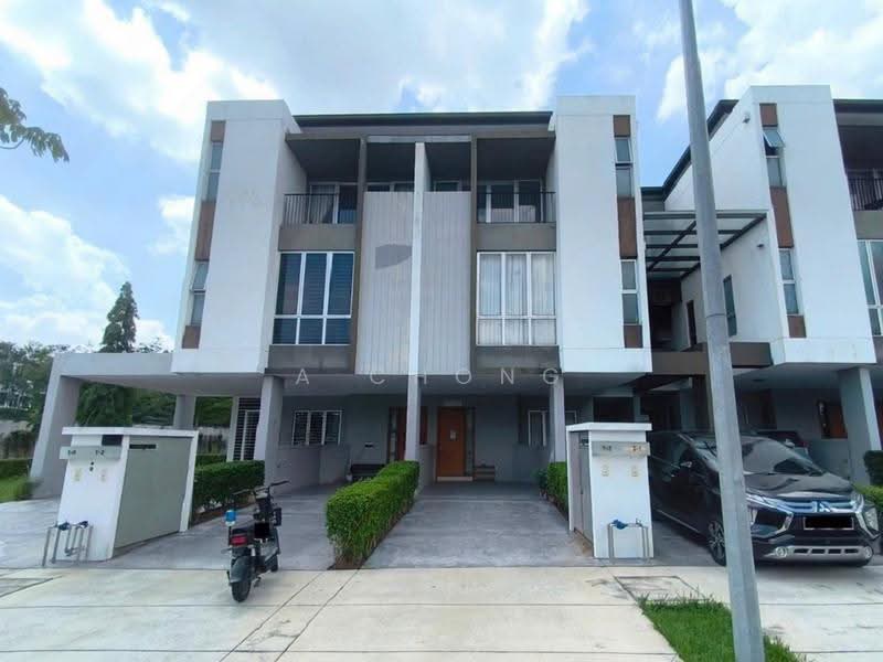 Townhouse for Sale in Kajang (Selangor) - A Chong - Exterior - PropertyGuru.com.my