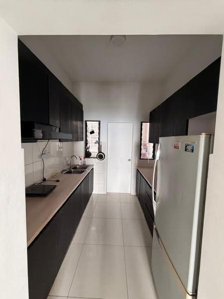 Kediaman Servis untuk Disewa di 8 Kinrara - Vincent Chye - Kitchen - PropertyGuru.com.my
