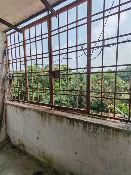 Rumah Flat untuk Dijual di Flat Tasek 64 - Elvis Sim - Balcony - PropertyGuru.com.my