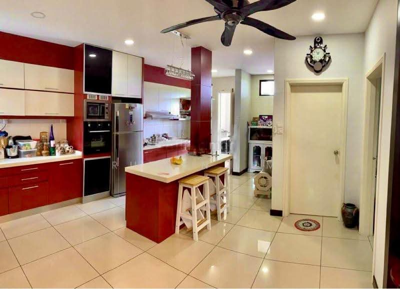 Rumah Berkembar untuk Dijual di Taman Universiti (Sri Gading) - Rueben Lim - Kitchen - PropertyGuru.com.my