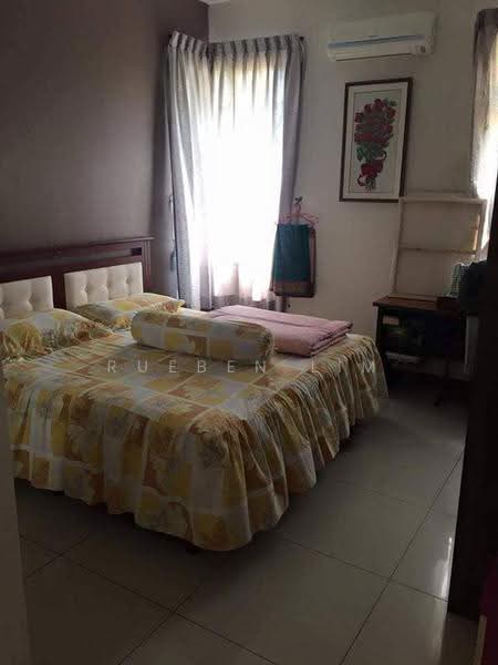 Rumah Berkembar untuk Dijual di Taman Universiti (Sri Gading) - Rueben Lim - Bedroom - PropertyGuru.com.my