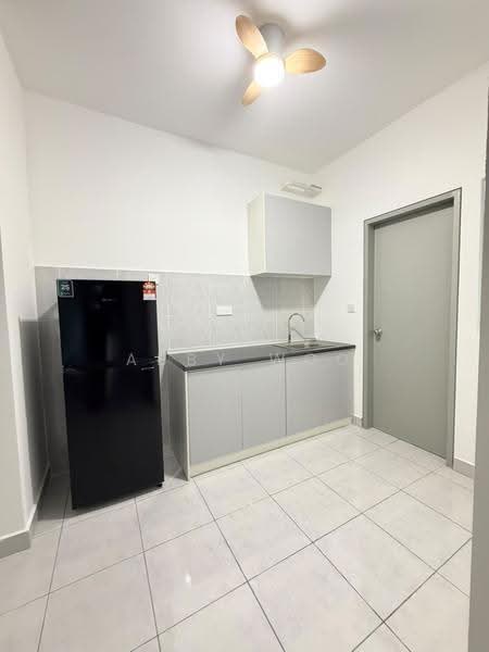Pangsapuri untuk Disewa di Idaman Cahaya 1 - Abby Woo - Kitchen - PropertyGuru.com.my