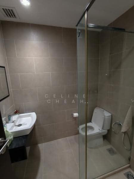 Kondominium untuk Dijual di Gurney Paragon - Celine Cheah - Bathroom - PropertyGuru.com.my