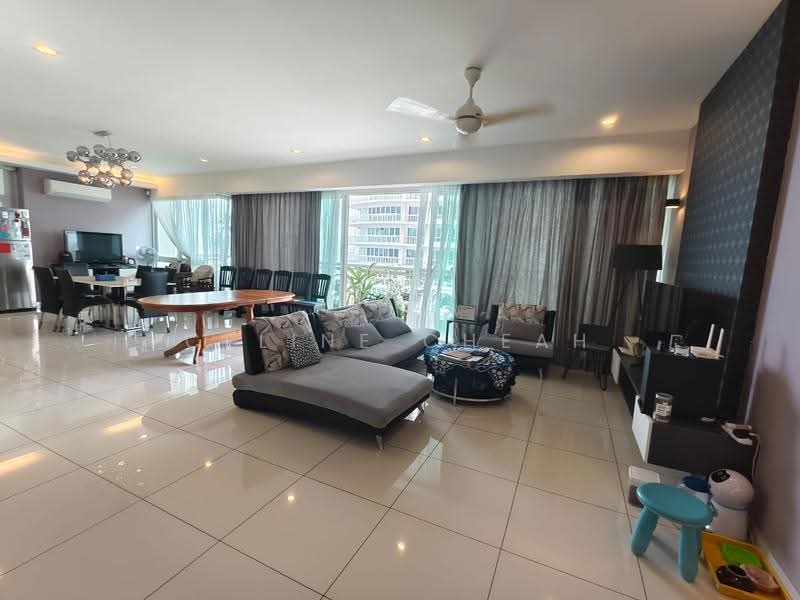 Kondominium untuk Dijual di Gurney Paragon - Celine Cheah - Living Room - PropertyGuru.com.my