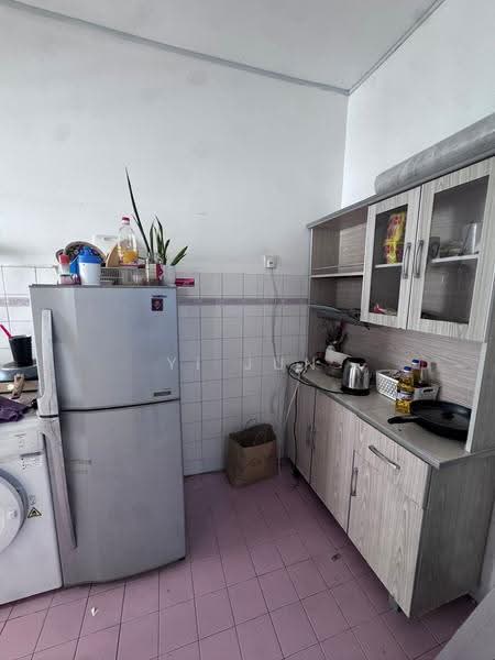 Pangsapuri untuk Disewa di Akasia Apartment - Yi Jun - Kitchen - PropertyGuru.com.my