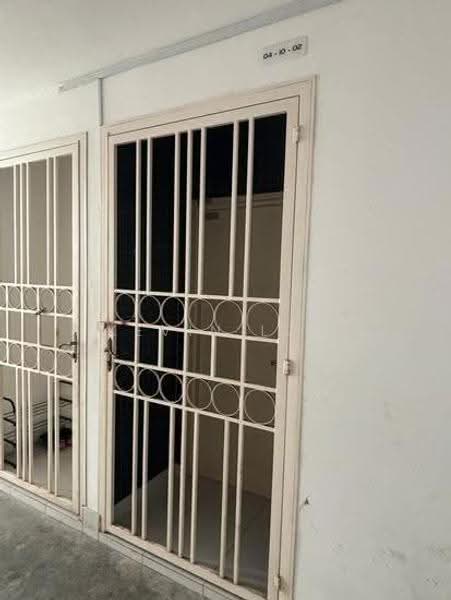 Pangsapuri untuk Dijual di Seri Intan Apartment - KEVIN LOW - Entrance - PropertyGuru.com.my