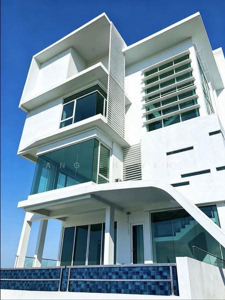Bungalow House for Sale in Batu Maung (Penang) - Ang En Wen - Exterior - PropertyGuru.com.my