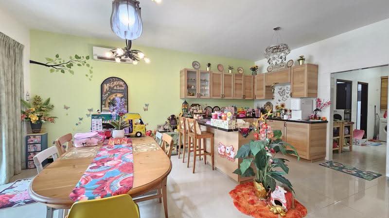 Kondominium untuk Dijual di Armanee Terrace II - Elaine Loke - Kitchen - PropertyGuru.com.my