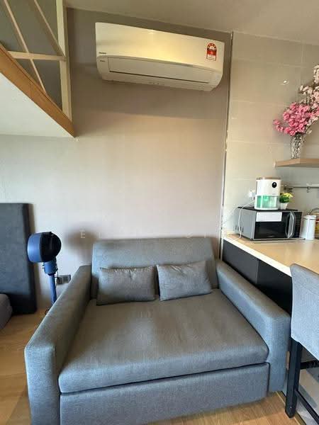Condominium for Sale at Amberside @ Country Garden Danga Bay - Elvis Sim - Living Room - PropertyGuru.com.my