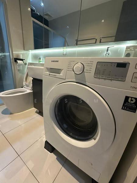 Condominium for Sale at Amberside @ Country Garden Danga Bay - Elvis Sim - Bathroom - PropertyGuru.com.my