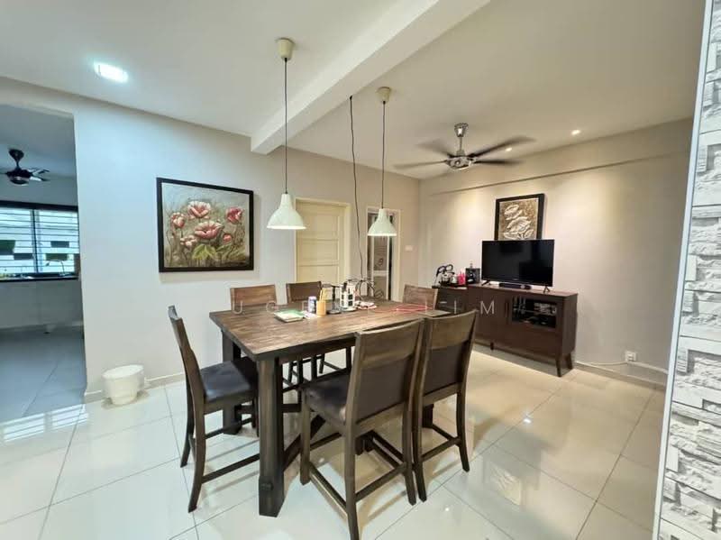 Townhouse for Sale in Taman Desa Melati (Nilai) - Eugene Lim - Dining Room - PropertyGuru.com.my