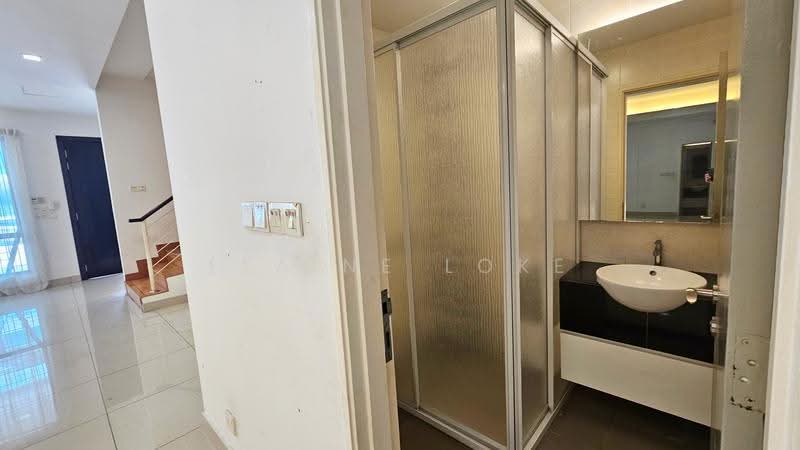 Rumah Teres 3-Tingkat untuk Dijual di Prima Selayang (Selayang) - Elaine Loke - Bathroom - PropertyGuru.com.my