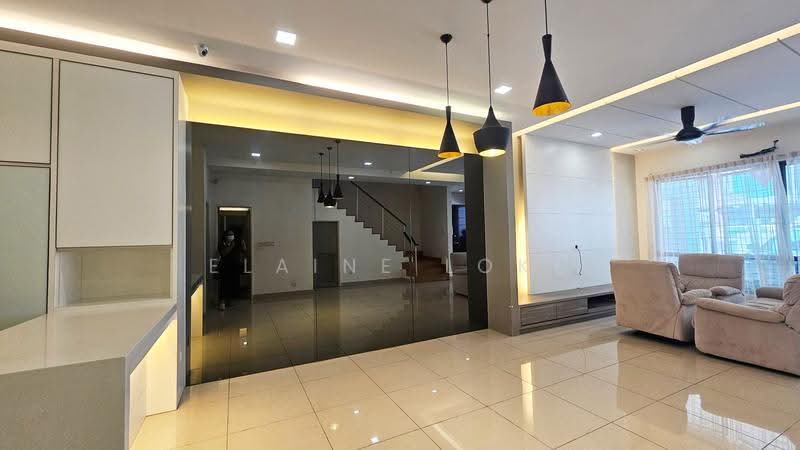 Rumah Teres 3-Tingkat untuk Dijual di Prima Selayang (Selayang) - Elaine Loke - Living Room - PropertyGuru.com.my