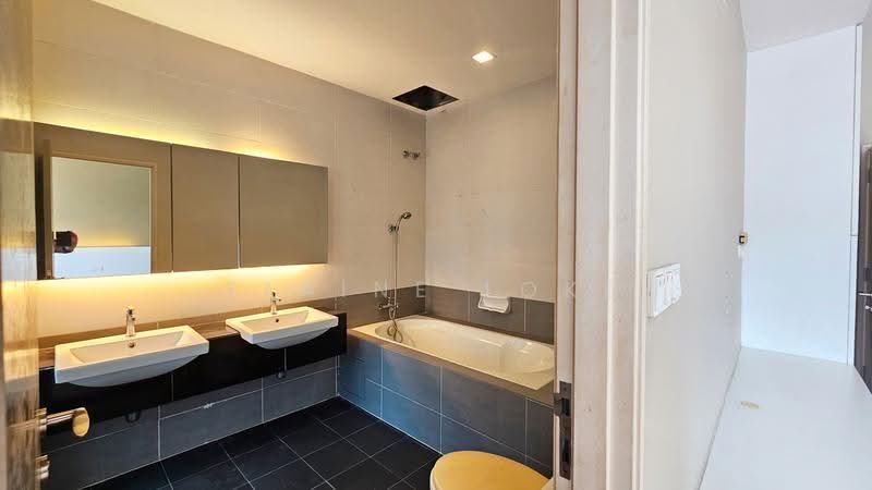 Rumah Teres 3-Tingkat untuk Dijual di Prima Selayang (Selayang) - Elaine Loke - Bathroom - PropertyGuru.com.my