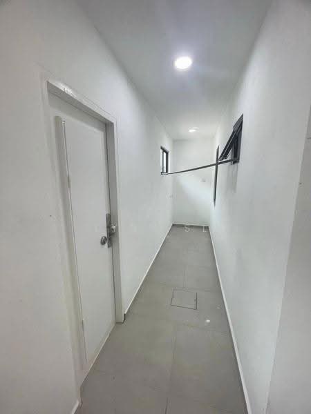 2-storey Terraced House for Sale in Taman Skudai Baru (Skudai) - Lynn SL - Corridor - PropertyGuru.com.my