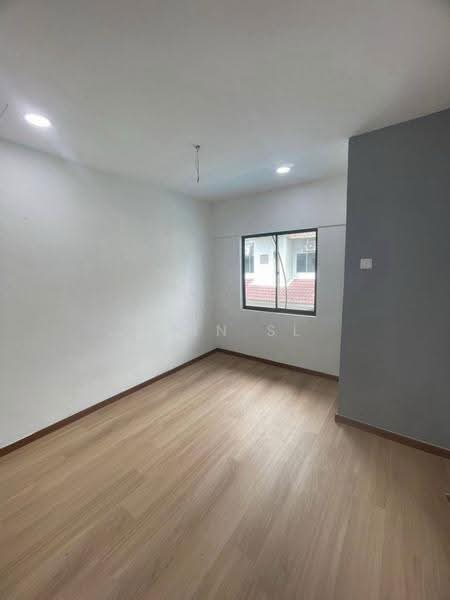 2-storey Terraced House for Sale in Taman Skudai Baru (Skudai) - Lynn SL - Interior - PropertyGuru.com.my