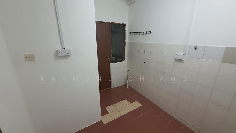 Apartment for Sale at Apartment Harmoni - Raymond Chiang - Kitchen - PropertyGuru.com.my