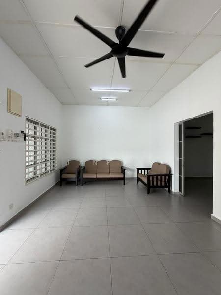 Rumah Teres 1-Tingkat untuk Disewa di Taman Bagan Baru (Butterworth) - Jane Ng - Living Room - PropertyGuru.com.my