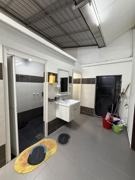 Rumah Teres 1-Tingkat untuk Disewa di Taman Bagan Baru (Butterworth) - Jane Ng - Bathroom - PropertyGuru.com.my
