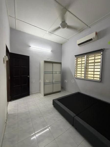 Rumah Teres 1-Tingkat untuk Disewa di Taman Bagan Baru (Butterworth) - Jane Ng - Bedroom - PropertyGuru.com.my