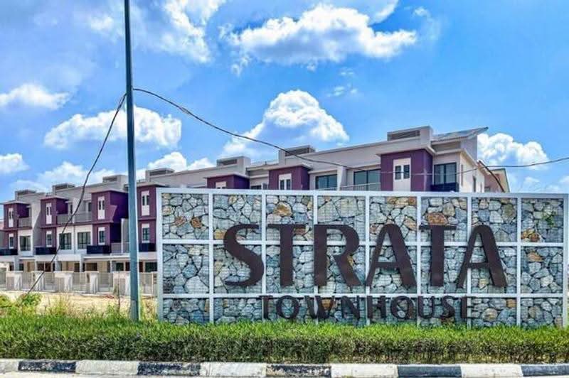 Townhouse for Sale in Bandar Puteri Bangi (Bangi) - Leslie Low - Exterior - PropertyGuru.com.my