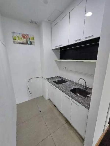 Pejabat untuk Disewa di KLCC (KL City Centre) - Elaine Lee - Kitchen - PropertyGuru.com.my