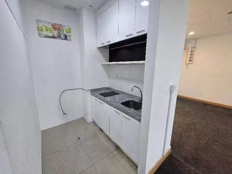 Pejabat untuk Disewa di KLCC (KL City Centre) - Elaine Lee - Kitchen - PropertyGuru.com.my