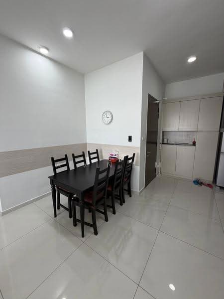 Kondominium untuk Disewa di Bay Laurel @ Country Garden Danga Bay - Alvin Lim - Dining Room - PropertyGuru.com.my