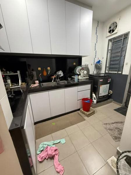 Rumah Teres 2-Tingkat untuk Dijual di Taman Setia Indah (Tebrau) - Alviss Tay - Kitchen - PropertyGuru.com.my