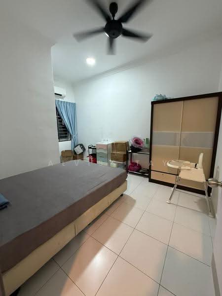 Rumah Teres 2-Tingkat untuk Dijual di Taman Setia Indah (Tebrau) - Alviss Tay - Bedroom - PropertyGuru.com.my