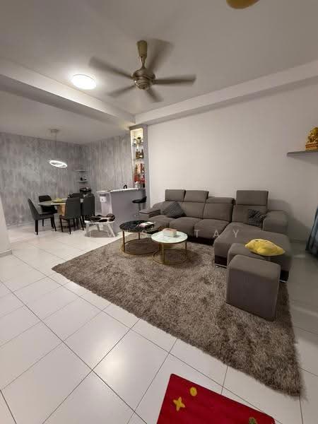 Rumah Teres 2-Tingkat untuk Dijual di Taman Setia Indah (Tebrau) - Alviss Tay - Living Room - PropertyGuru.com.my