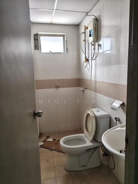 Condominium for Sale at Puncak Banyan - MiQi Lim - Bathroom - PropertyGuru.com.my